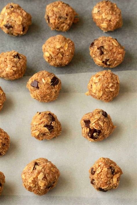 vegan-oatmeal-chocolate-chip-cookies-loving-it image