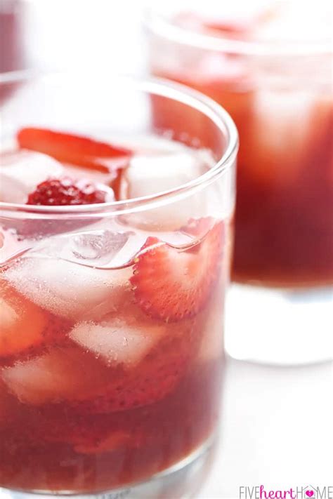 strawberry-iced-tea-so-refreshing-delicious image