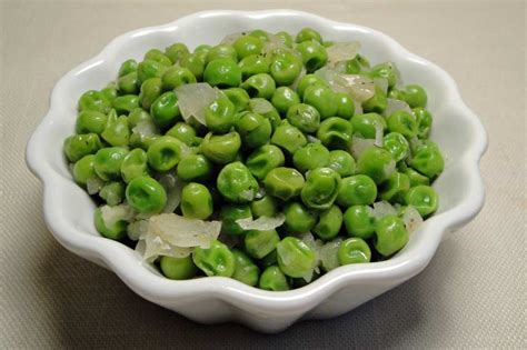 herbed-peas-recipe-foodcom image