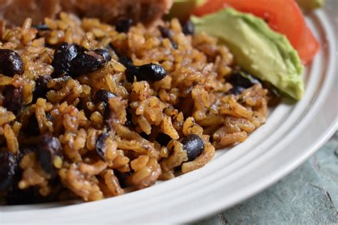arroz-congr-cuban-rice-black-beans-the-sofrito image