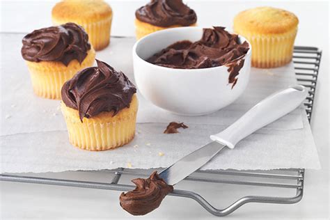 bakers-one-bowl-chocolate-frosting-my-food-and image