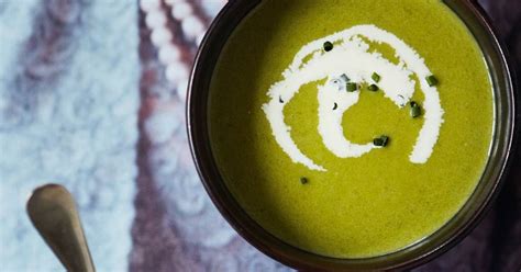 pea-and-asparagus-soup-recipe-house-garden image