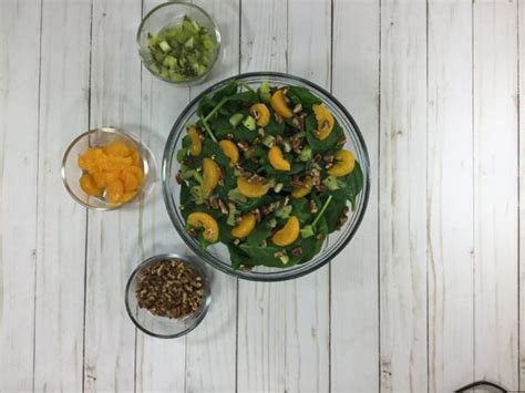 kiwi-mandarin-salad-dinner-tonight image