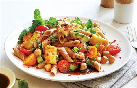 haloumi-pasta-salad-healthy-food-guide image