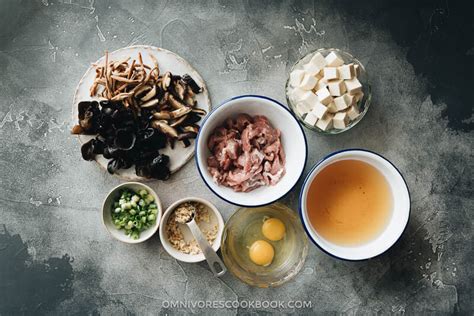 authentic-hot-and-sour-soup-酸辣汤-omnivores image