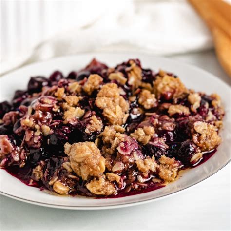 crumble-topping-with-oats-more-than image