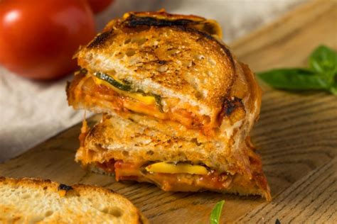 ratatouille-grilled-cheese-eats-by-the-beach image