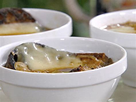 guinness-and-onion-soup-with-irish-cheddar-crouton image