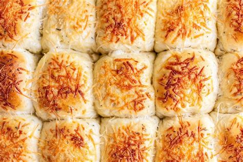 garlic-herb-and-cheese-bread-rolls-handle-the-heat image
