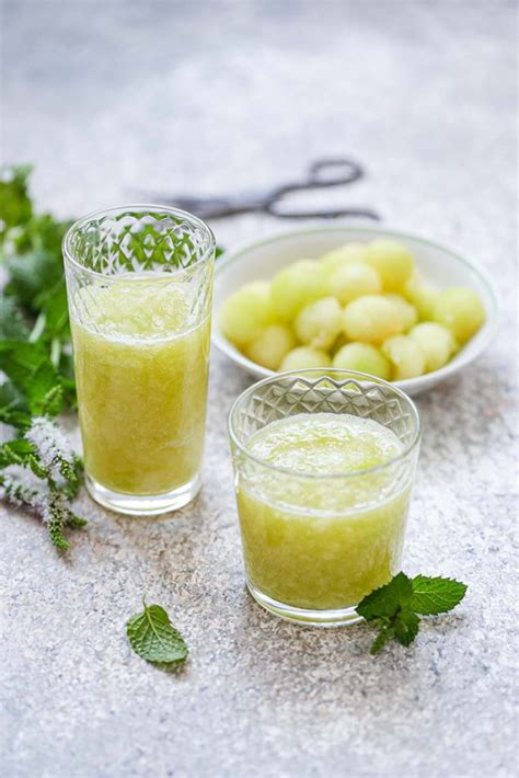 honeydew-mint-cooler-recipe-with-fresh-lime-juice image