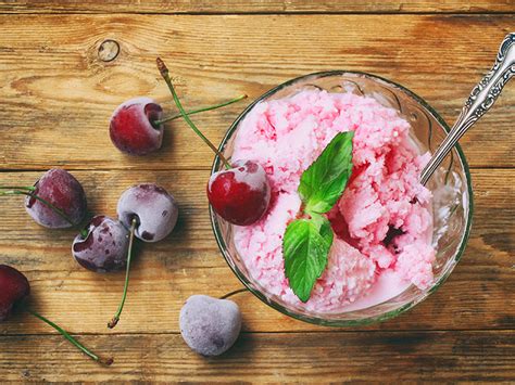 frozen-yogurt-a-healthy-dessert-thats-low-in-calories image