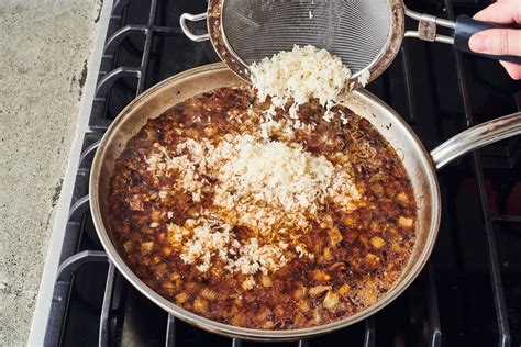 mujadara-recipe-how-to-make-lebanese-rice-lentils image