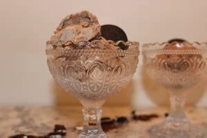 king-arthur-mocha-madness-ice-cream-long image
