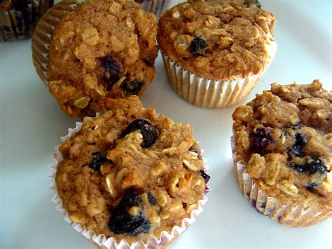 oatmeal-blueberry-applesauce-muffins-from-smells image