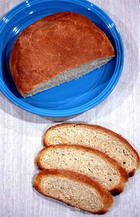 yemarina-yewotet-dabo-ethiopian-spiced-honey-bread image