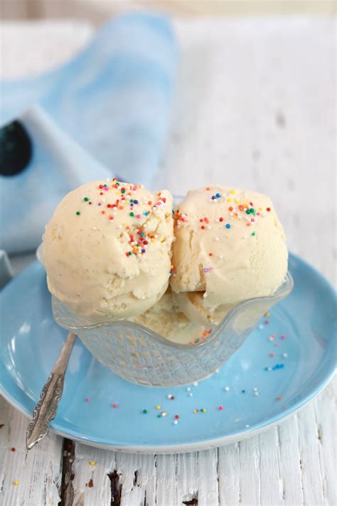 homemade-vanilla-ice-cream-gemmas-bigger-bolder image