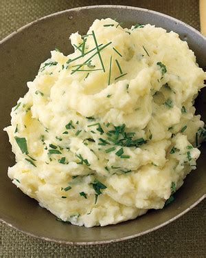 herbed-mashed-potatoes-recipe-martha image