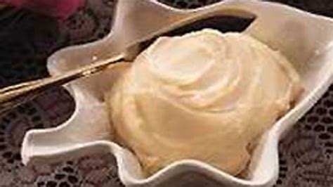 whipped-honey-butter-recipe-pillsburycom image