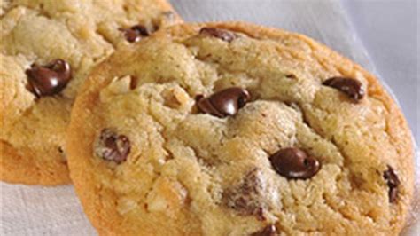 original-nestle-toll-house-chocolate-chip-cookies image