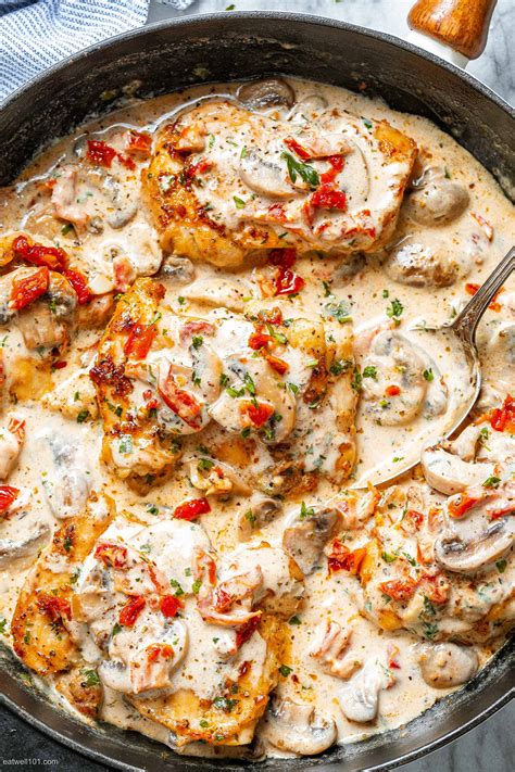 garlic-chicken-thighs-in-creamy-mushroom-sauce image