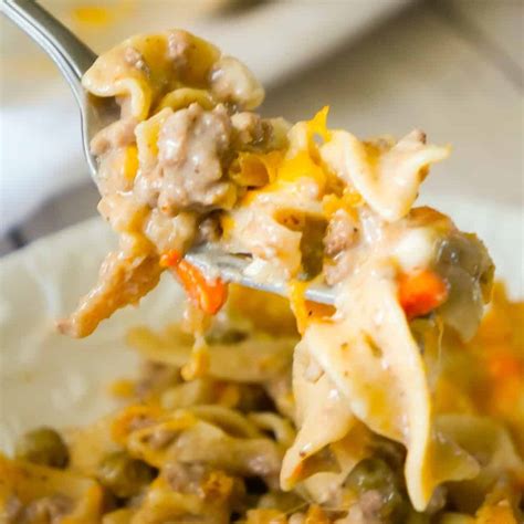 hamburger-noodle-casserole-this-is-not-diet-food image