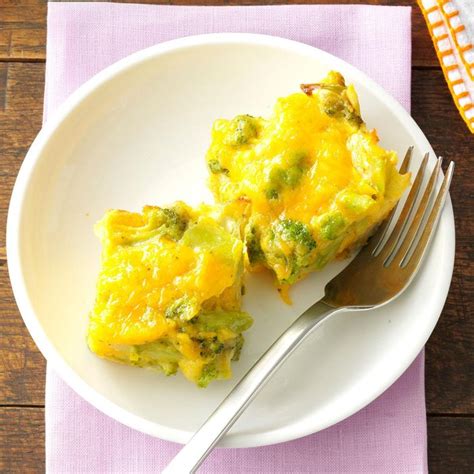 cheesy-cheddar-broccoli-casserole-recipe-how-to-make image