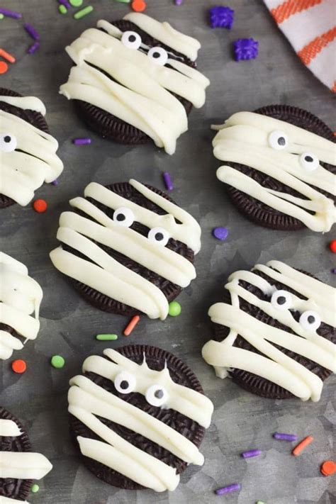 halloween-mummy-cookies-best-mummy-oreo image