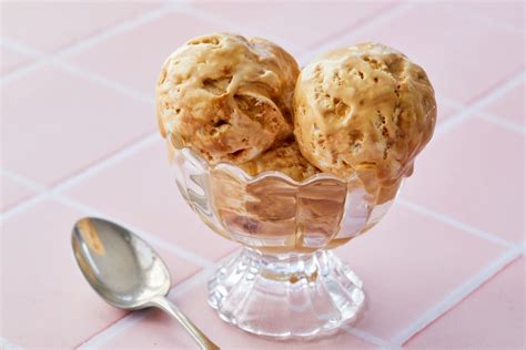 honeycomb-ice-cream-no-machine-bigger-bolder image
