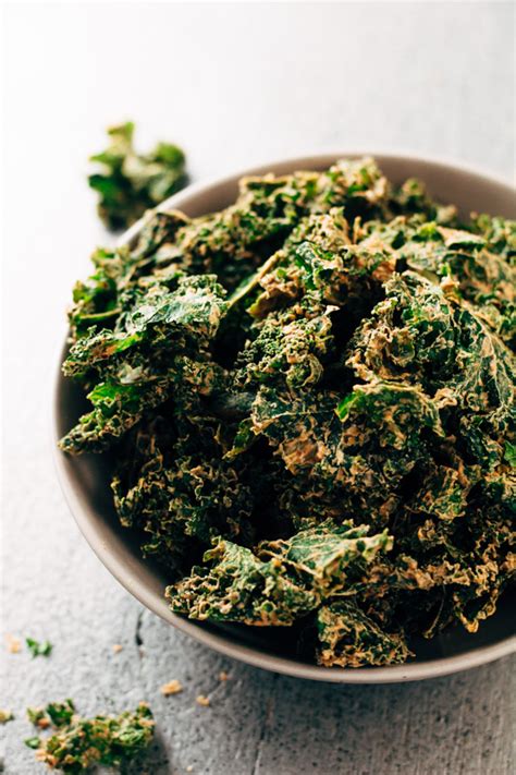 dehydrated-raw-vegan-spicy-kale-chips image