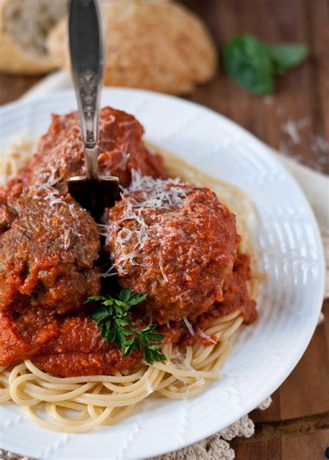 homemade-sauce-for-spaghetti-and-meatballs image