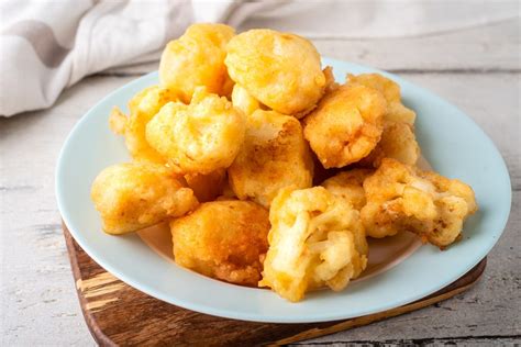 cauliflower-fritters-the-recipe-for-the-tasty-vegan-friendly image