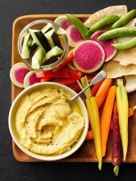how-to-make-hummus-at-home-the-easy image
