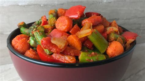 thai-red-curry-vegetable-stir-fry-whole30 image