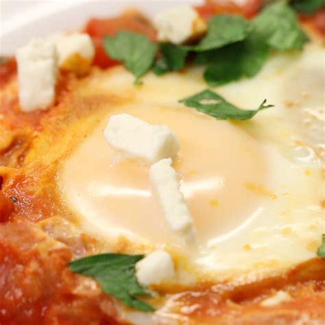 poached-eggs-in-tomato-sauce-shakshouka-recipe-by image