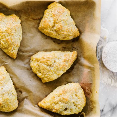 how-to-make-scones-the-perfect-scone-recipe-handle image