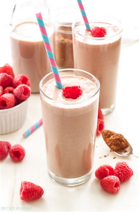chocolate-raspberry-smoothie-recipe-runner image