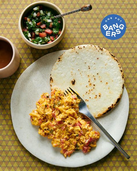 huevos-pericos-recipe-colombian-scrambled-eggs-with image