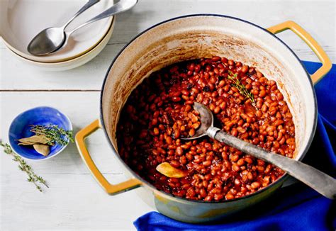 14-hearty-recipes-for-baked-beans image