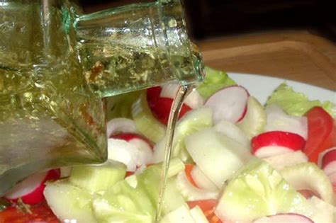 oil-tarragon-vinegar-dressing-recipe-foodcom image