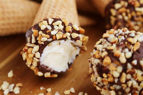homemade-chocolate-dipped-ice-cream-cones-my image