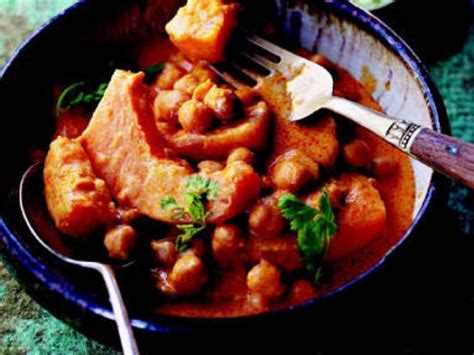 thai-red-curry-with-butternut-squash-and-chickpeas-eat image