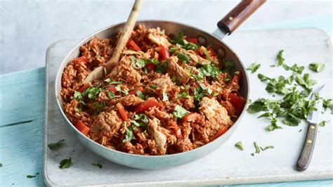 jollof-rice-with-chicken-recipe-bbc-food image