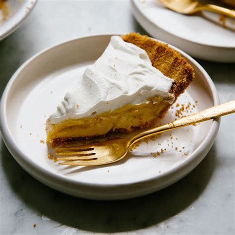 best-key-lime-pie-recipe-how-to-make-classic-key image