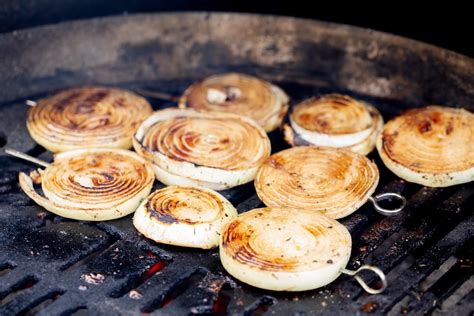 grilled-onions-hey-grill-hey image