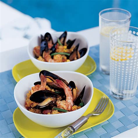 grilled-seafood-paella-recipe-marcia-kiesel-food-wine image