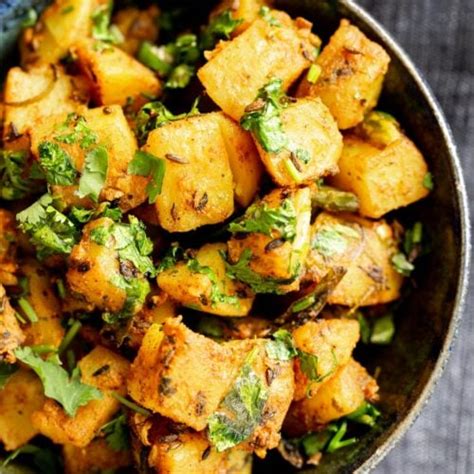 jeera-aloo-cumin-spiced-potatoes-vegan-richa image