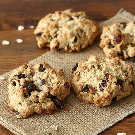 vanishing-oatmeal-raisin-cookies-quaker-oats-company image