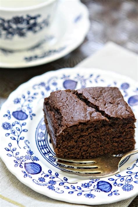 easy-chocolate-gingerbread-cake-so-yummy-good image