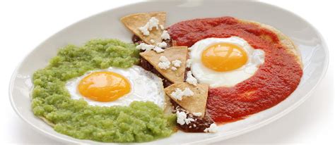 huevos-divorciados-traditional-egg-dish-from-mexico image