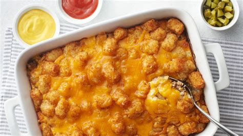 impossibly-easy-tater-tots-cheeseburger-casserole image